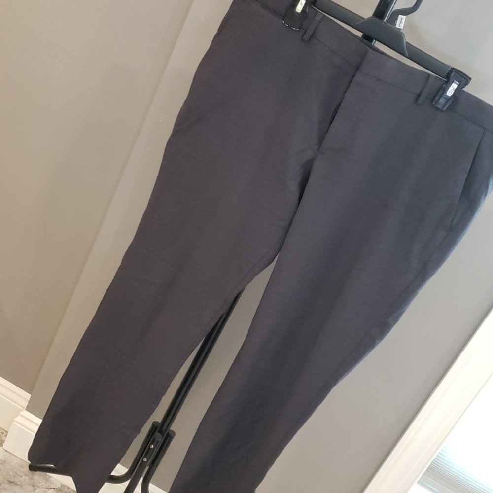 Express Innovator Pants. Gray. Size 36x34. EC.